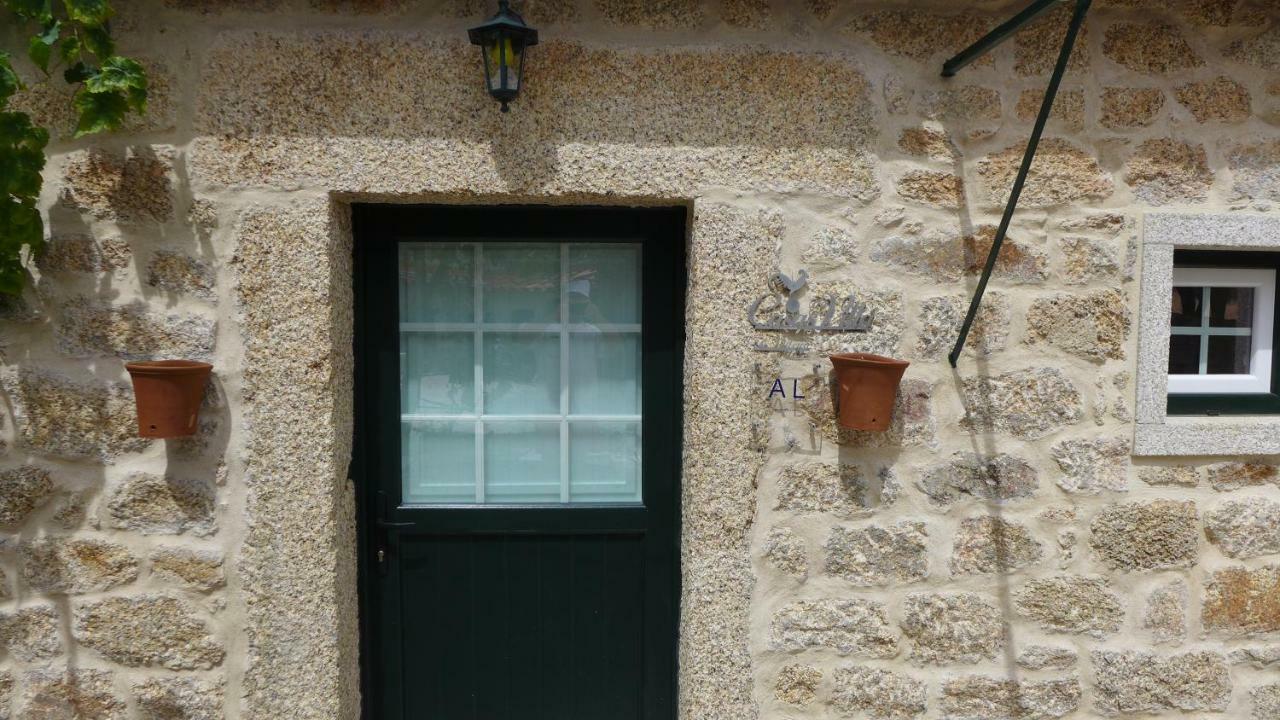 Casas Da Villa - Monsanto - Oliveira E Videira Relva  Buitenkant foto