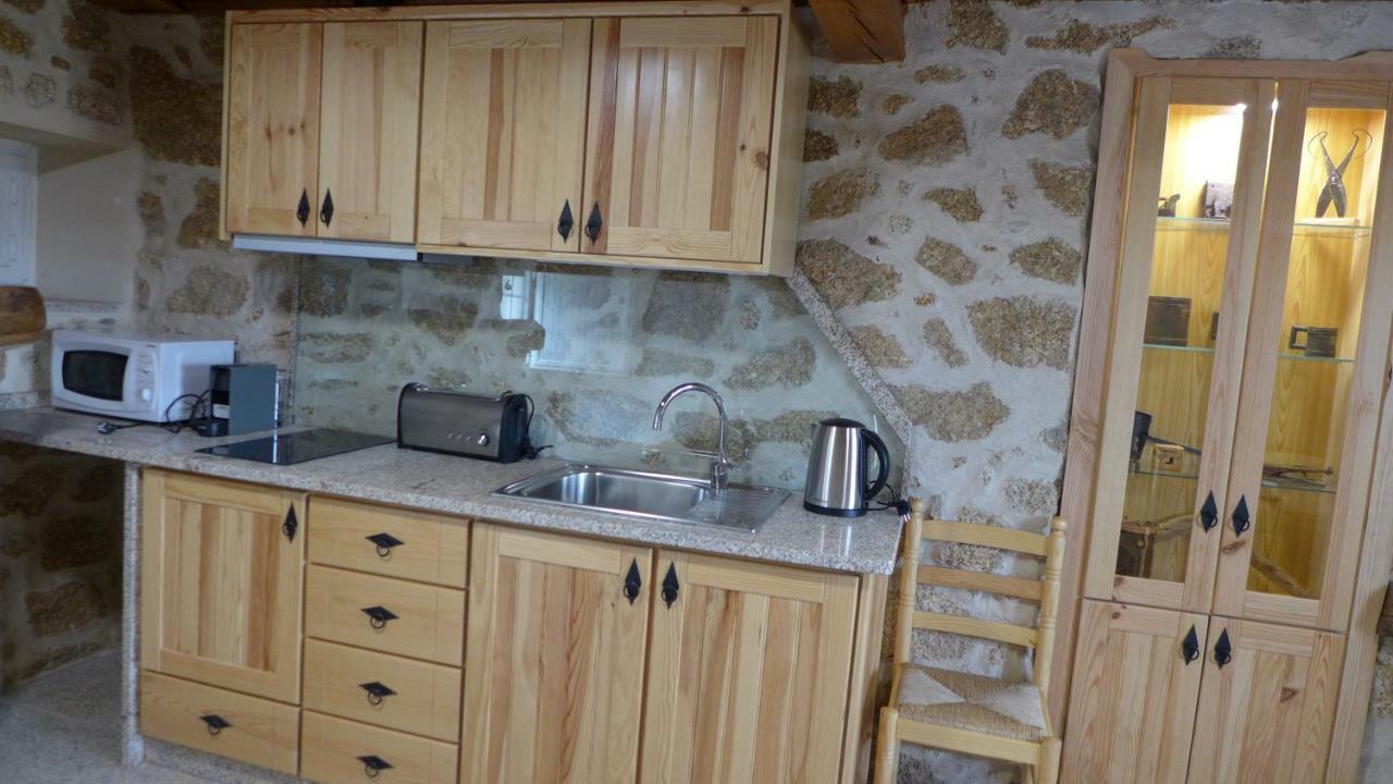 Casas Da Villa - Monsanto - Oliveira E Videira Relva  Buitenkant foto