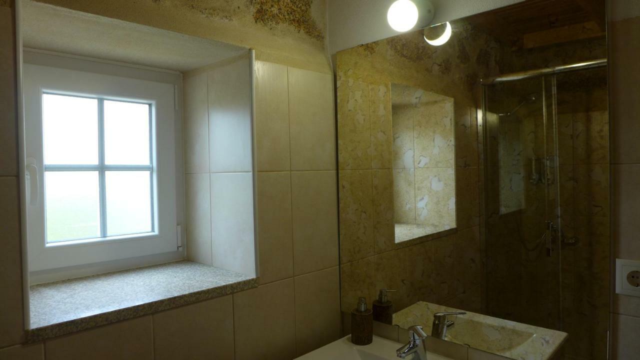 Casas Da Villa - Monsanto - Oliveira E Videira Relva  Buitenkant foto