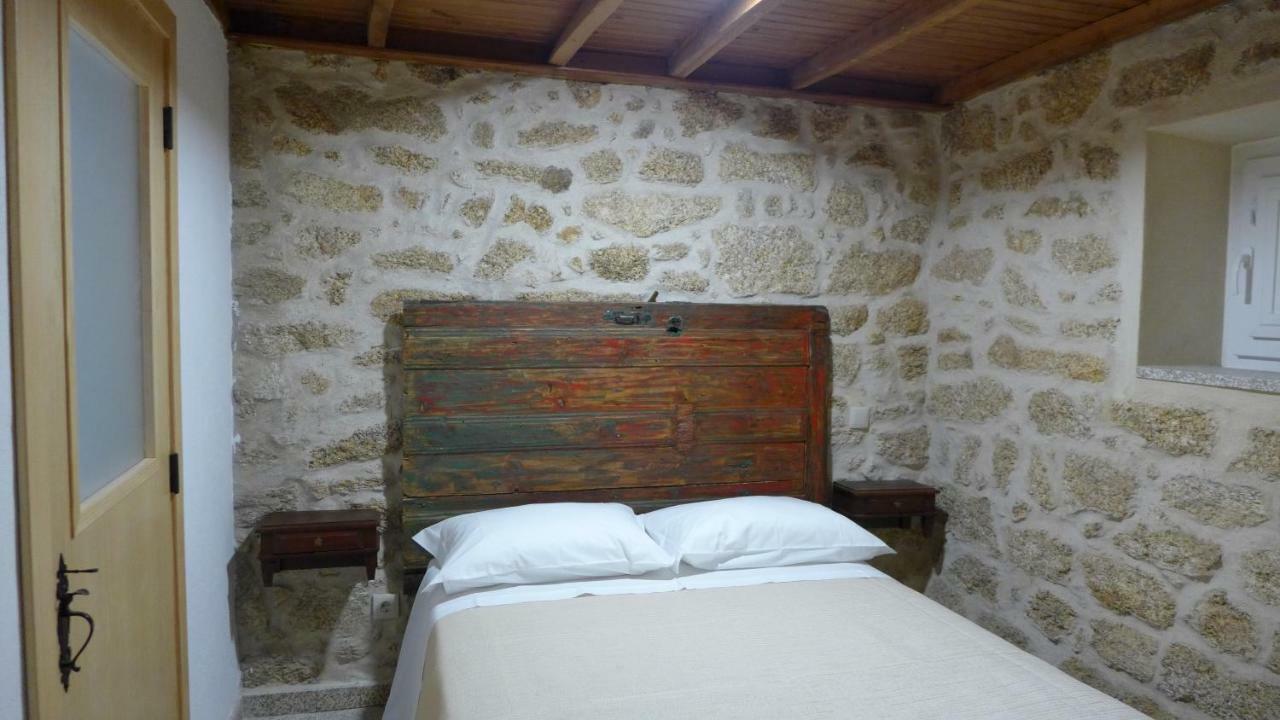 Casas Da Villa - Monsanto - Oliveira E Videira Relva  Buitenkant foto