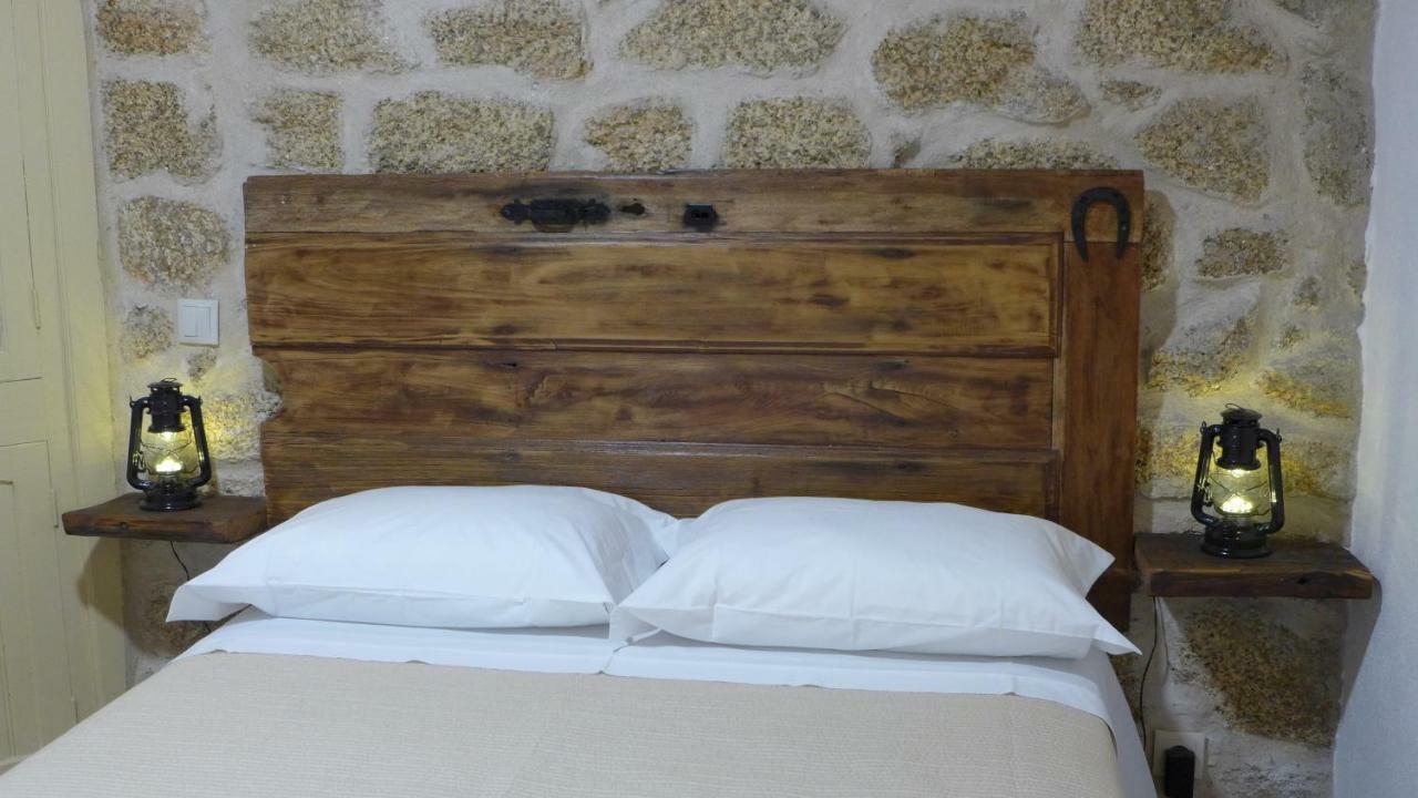 Casas Da Villa - Monsanto - Oliveira E Videira Relva  Buitenkant foto